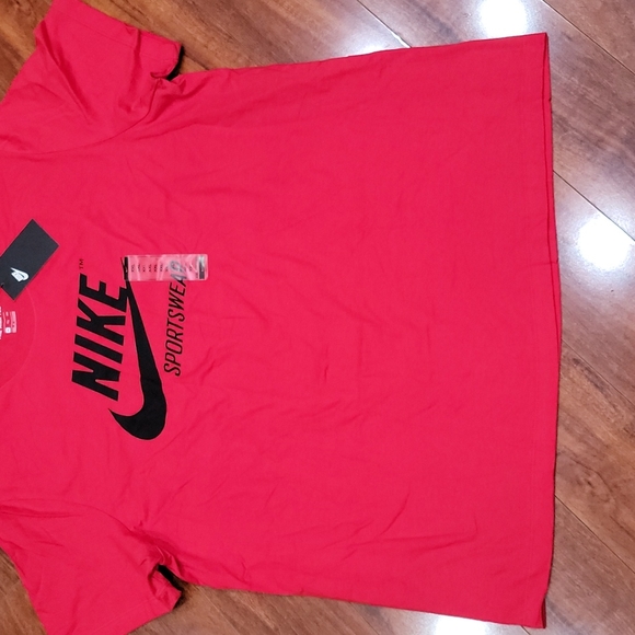 NWT Men's Nike tee - Picture 3 of 7